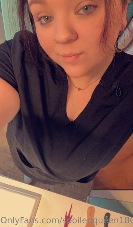 spoiledqueen180 OnlyFans Nacktbilder geleakt
