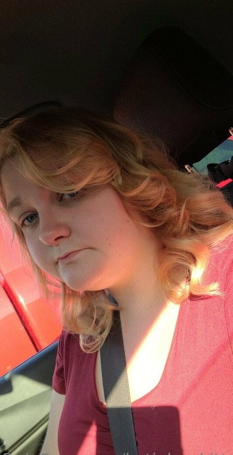 katiebugkitty122 OnlyFans Pornografie