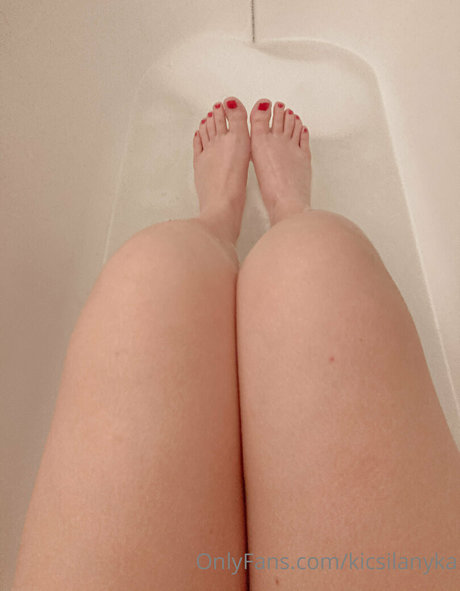 kicsilanyka OnlyFans Fotos