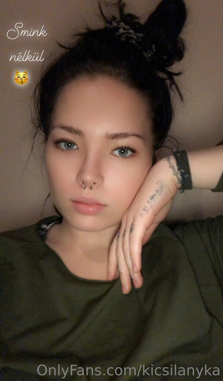 kicsilanyka OnlyFans Brüste Bild