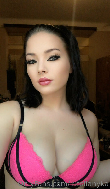 kicsilanyka OnlyFans