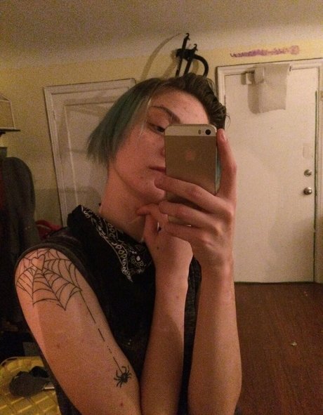 lewdology Neues OnlyFans