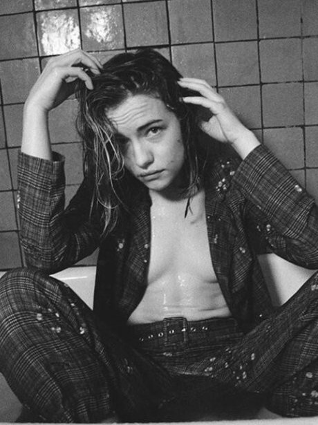 Willa Fitzgerald Leaks von OnlyFans