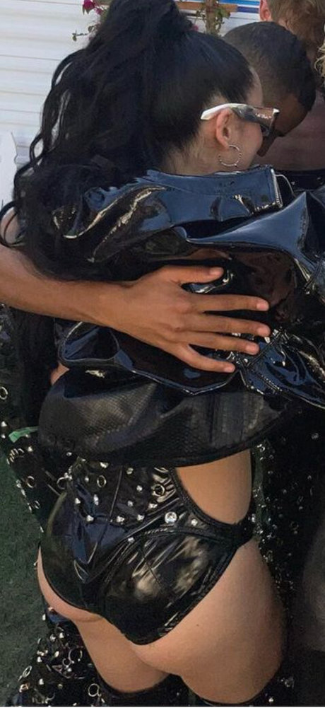 Charli XCX Nacktbilder von OnlyFans geleakt