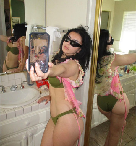 Charli XCX OnlyFans Leaked