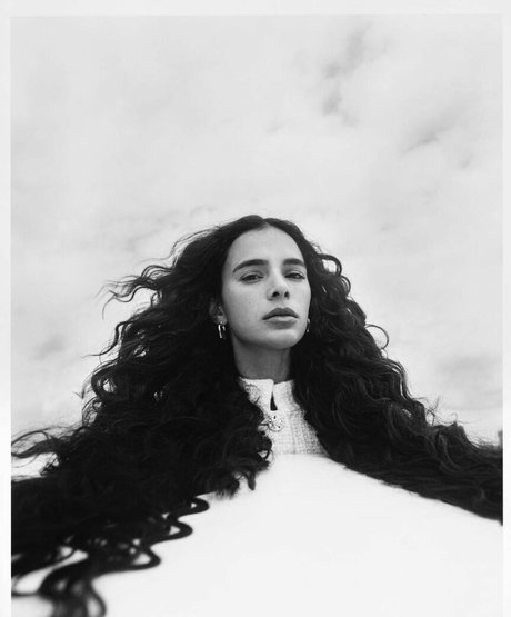 Bruna Marquezine OnlyFans schlank