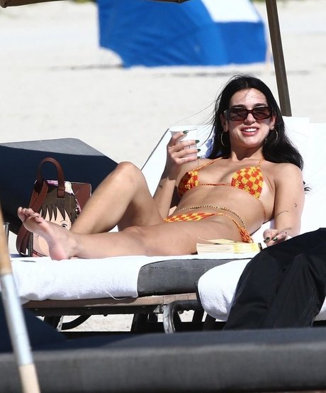 Dua Lipa OnlyFans Nacktbilder geleakt