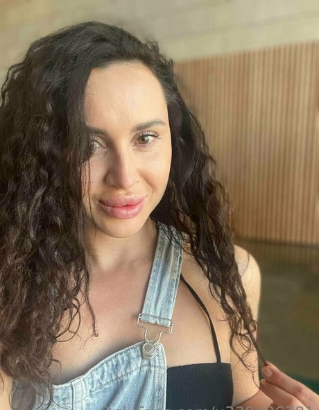 juliana insanely h0rny XXX OnlyFans