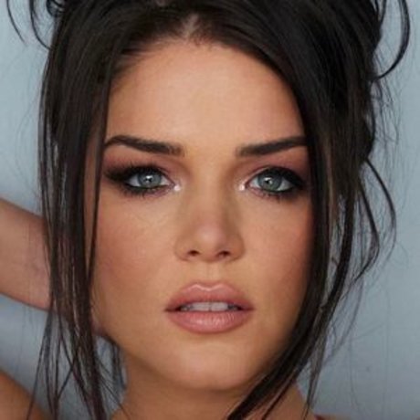 Marie Avgeropoulos NurlyFans-Pornoleaks