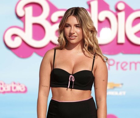 Mackenzie Ziegler OnlyFans schlank