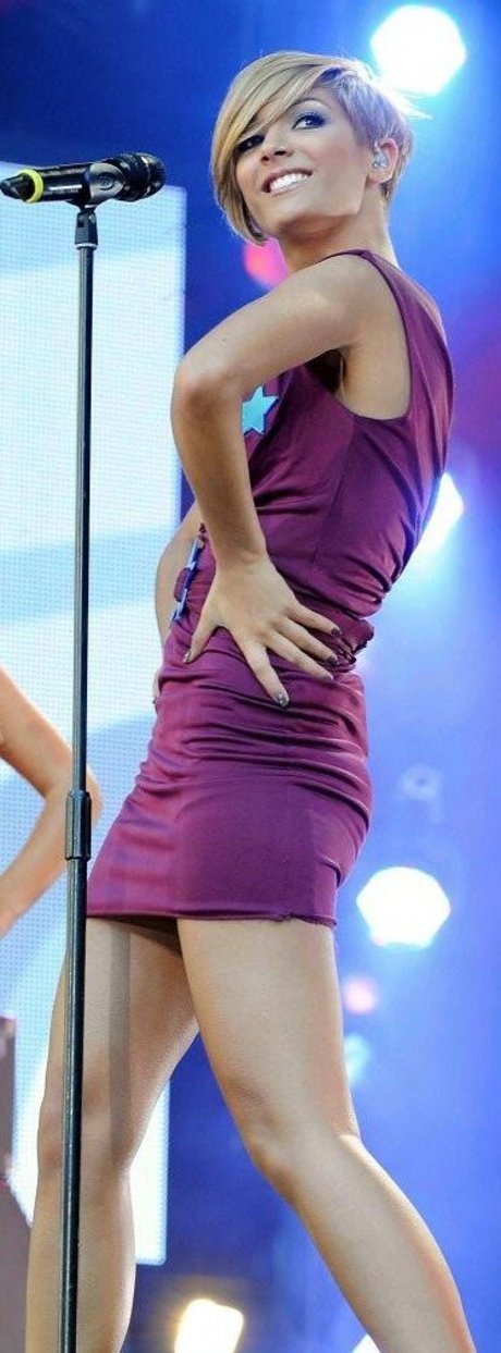 Frankie Bridge Nacktpornos auf OnlyFans