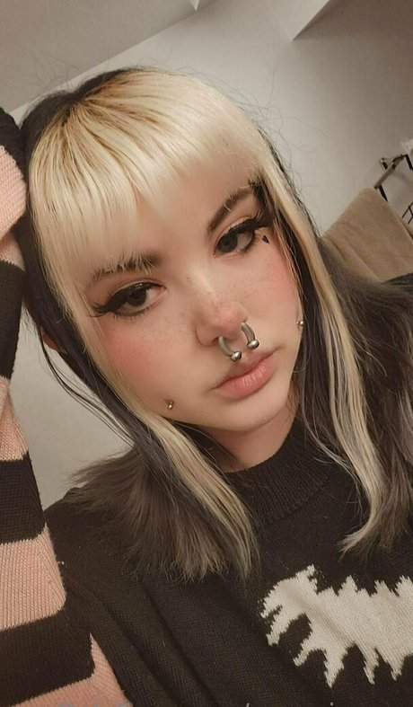 saveniarose NurlyFans-Pornos