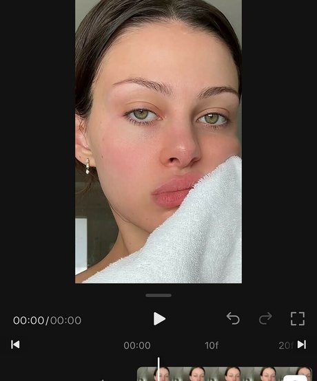 Nicola Peltz OnlyFans-Bild