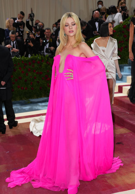 Nicola Peltz OnlyFans Nackt Content