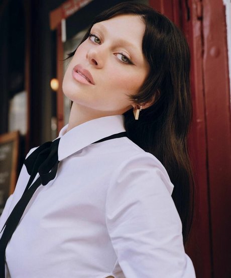 Nicola Peltz OnlyFans Pornografie