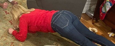 Angela Kinsey Sexy OnlyFans