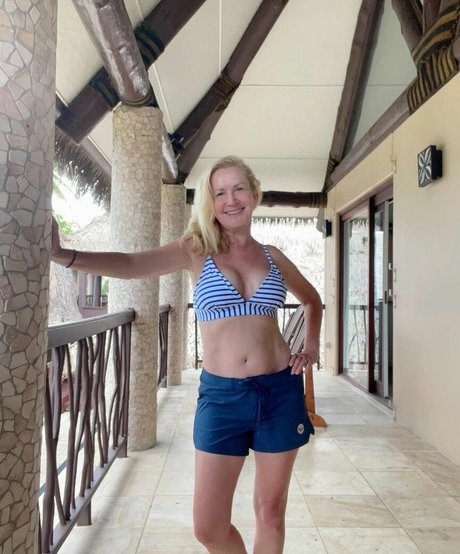 Angela Kinsey OnlyFans-Bild