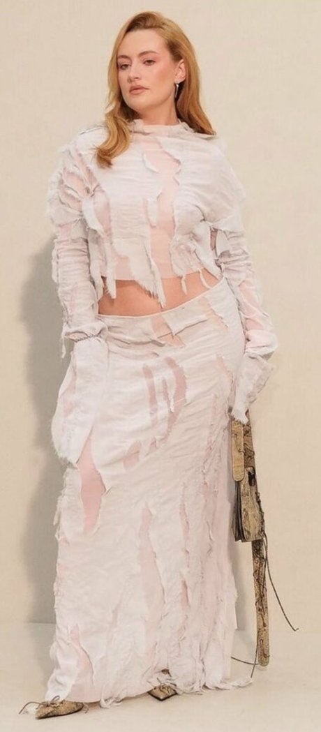 Amelia Dimoldenberg Leaked OnlyFans Sex Tape