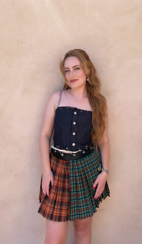 Amelia Dimoldenberg OnlyFans Sextape