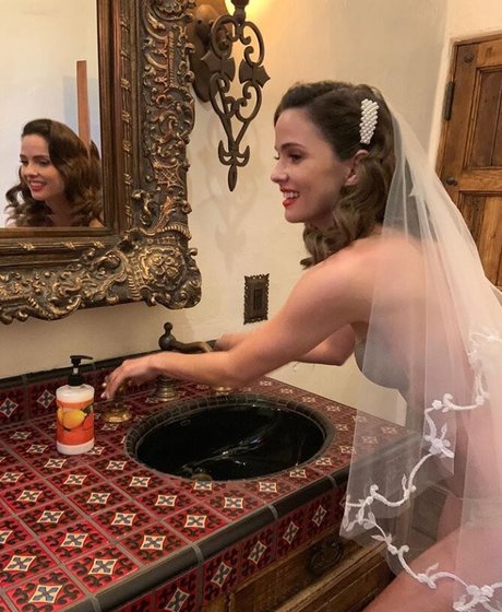 Shelley Hennig Auf OnlyFans