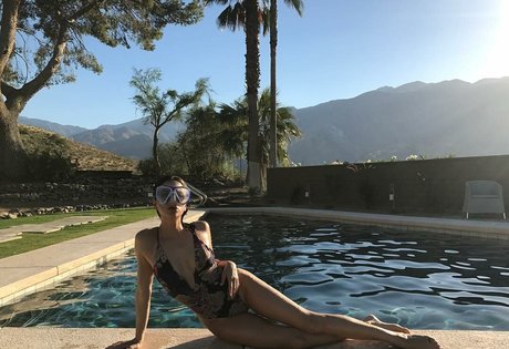 Shelley Hennig Leaks von Nacktbildern auf OnlyFans