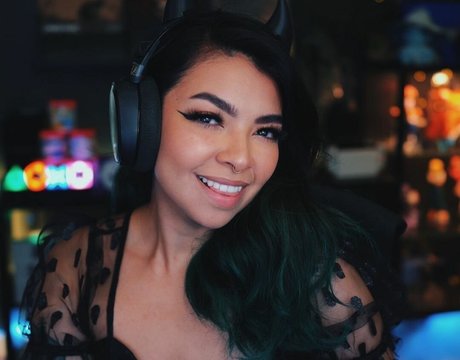 Aileen Senpai OnlyFans Pornografie