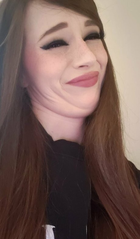 aullora Oben ohne OnlyFans