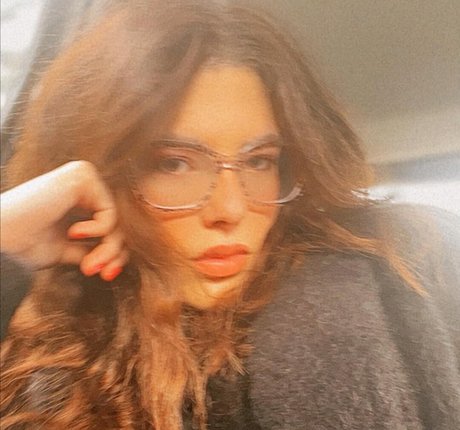 Sara Bell Gratis OnlyFans