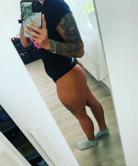 corneliaw OnlyFans Leak