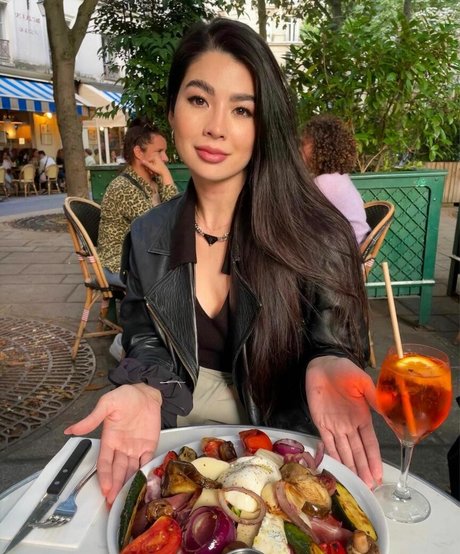 CarolineKwan OnlyFans Sex Leaks