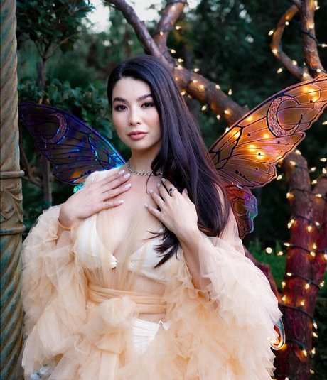 CarolineKwan OnlyFans Gratis