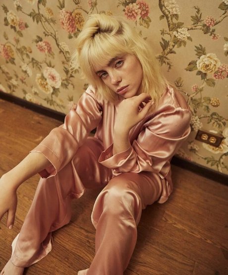 Billie Eilish OnlyFans X