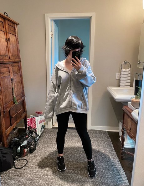 Hiso Neko OnlyFans Strip