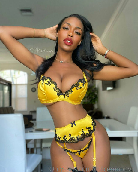 dulcemoon OnlyFans OnlyFans
