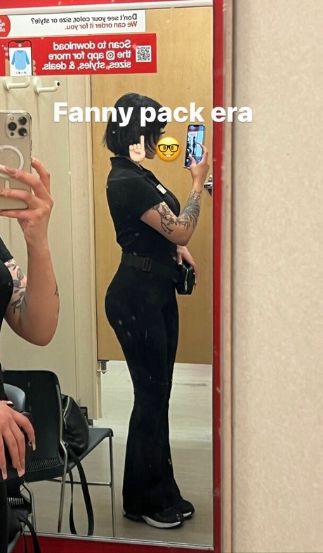 Redroomromance OnlyFans schlank