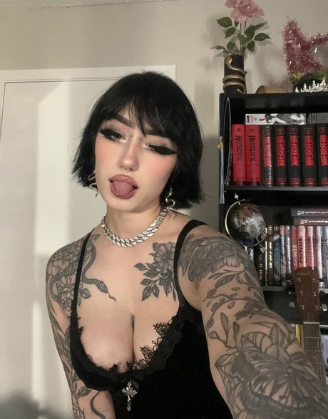 Redroomromance OnlyFans Nacktbilder