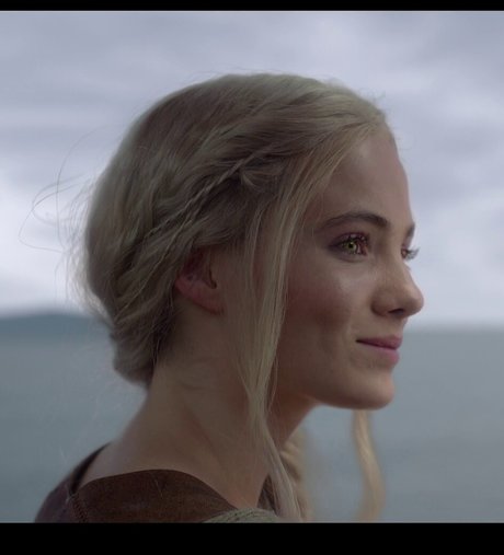 Freya Allan Nacktbilder von OnlyFans geleakt