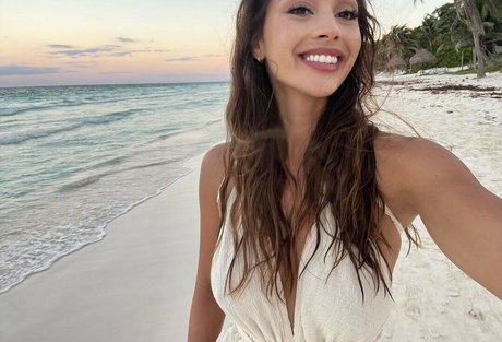 Lindsey Morgan OnlyFans Leaks Gratis