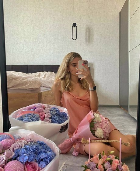 amelie moore Nacktbilder von OnlyFans