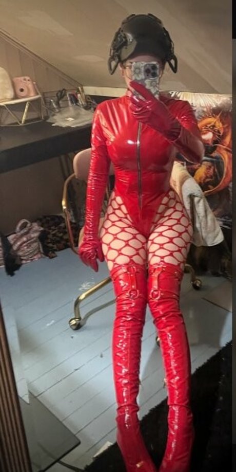 Korinonymous OnlyFans Bilder