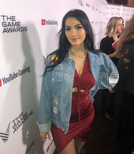 Sssniperwolf Nacktbilder von OnlyFans