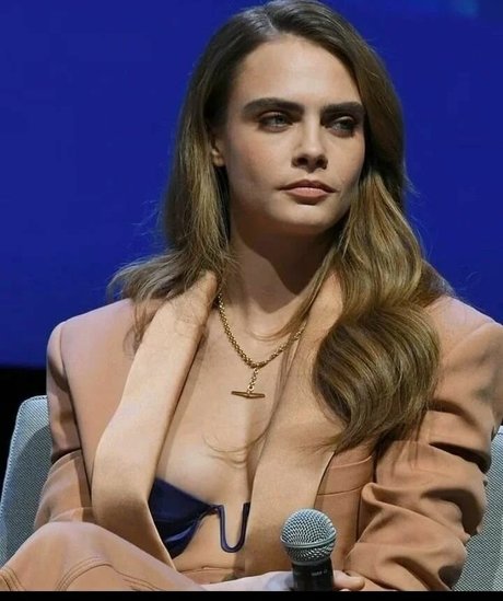 Cara Delevingne Strip OnlyFans