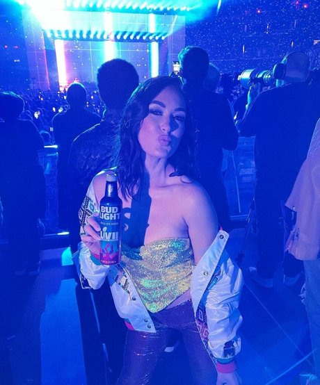 The Bella Twins_ OnlyFans-Seite