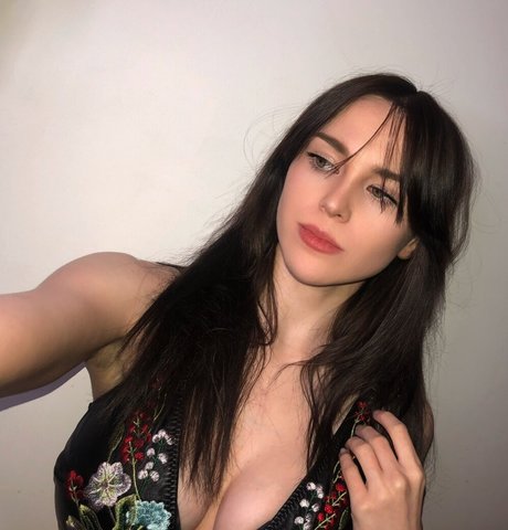 Frankie Lollia OnlyFans XXX