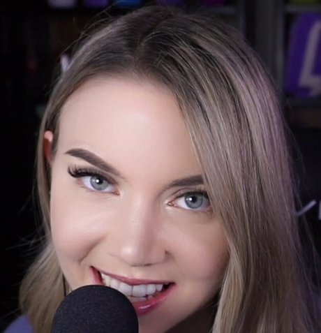 Dizzykitten Nacktbilder von OnlyFans