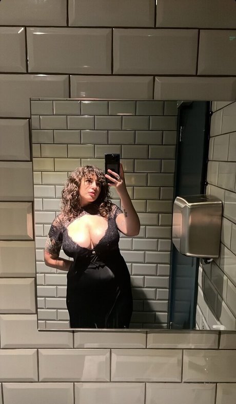 Sophoulla OnlyFans-Komplettinhalte