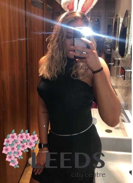 Caitlin Beevers OnlyFans Fotos