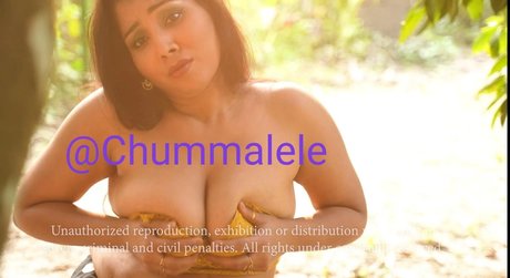 Naari Magazine OnlyFans Lesbisch