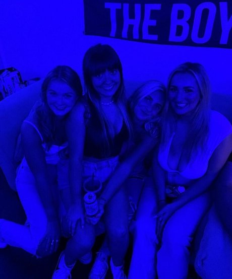 Angelina Cross Nacktbilder von OnlyFans geleakt