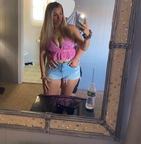 Angelina Cross OnlyFans Star